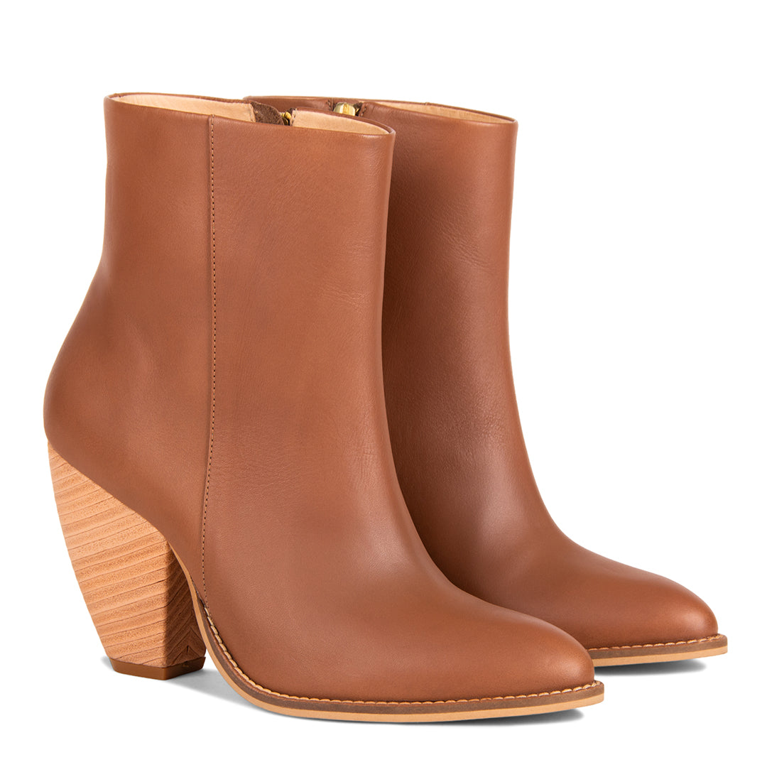 NEW! CALISTA TOFFEE